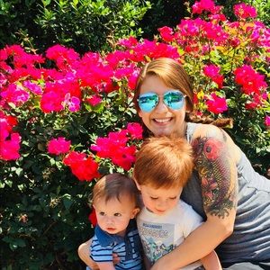 Meet your Posher, Caroline